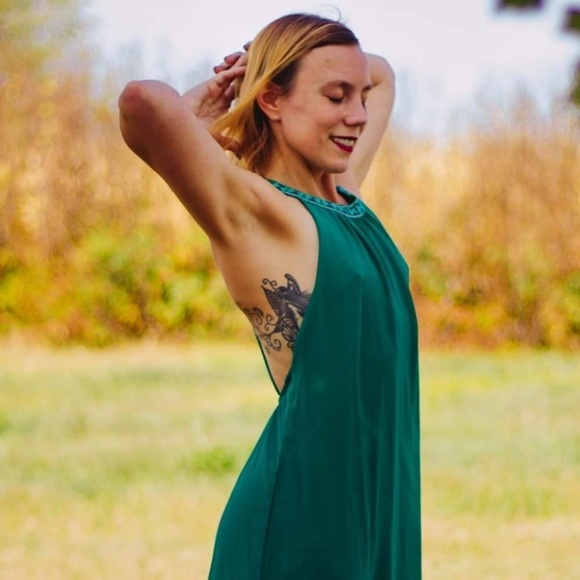 Meet your Posher, Beth - Picture 1 of 1